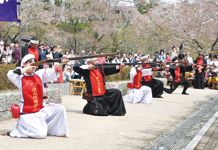 津津山城鉄砲隊